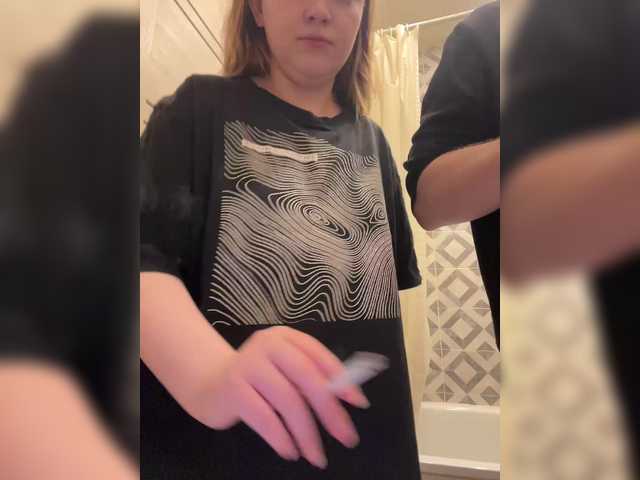 Foto porno sweet1sleep se dezbraca la web pe BongaCams pe KUR.ro