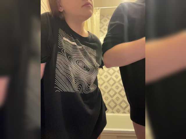 Foto porno sweet1sleep se dezbraca la web pe BongaCams pe KUR.ro