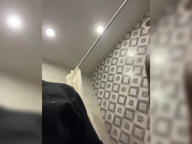 Foto porno sweet1sleep se dezbraca la web pe BongaCams pe KUR.ro