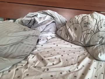 Foto porno sweetieskitties descoperita pe video chat pe KUR.ro