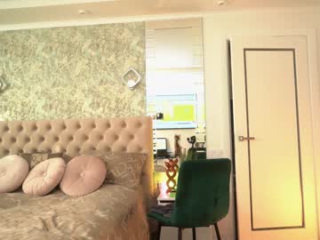 Foto porno Sex online cu sweety_rinushka_ pe KUR.ro