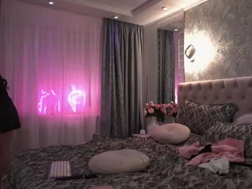 Foto porno Sex online cu sweety_rinushka_ pe KUR.ro