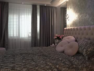 Foto porno Sex online cu sweety_rinushka_ pe KUR.ro