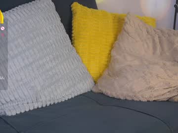 Foto porno taitehambelton descoperita pe video chat pe KUR.ro