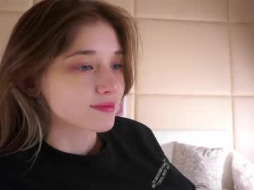 Foto porno taitehambelton descoperita pe video chat pe KUR.ro