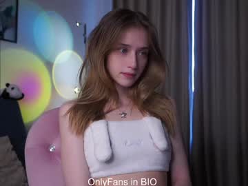 Foto porno taitehambelton descoperita pe video chat pe KUR.ro