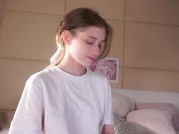 Foto porno taitehambelton descoperita pe video chat pe KUR.ro