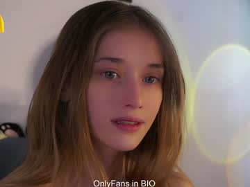 Foto porno taitehambelton descoperita pe video chat pe KUR.ro