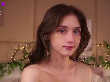 Foto porno taitehambelton descoperita pe video chat pe KUR.ro
