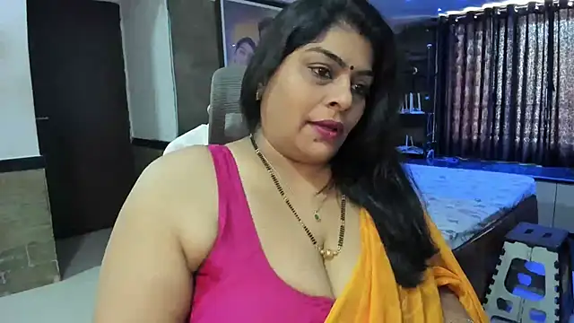 Foto porno Sex online cu tarivishu23 pe KUR.ro