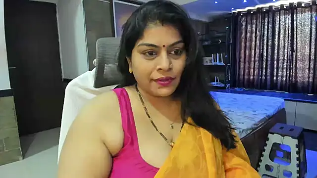 Foto porno Sex online cu tarivishu23 pe KUR.ro
