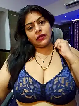 Foto porno Sex online cu tarivishu23 pe KUR.ro