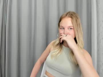 Foto porno jskchwkdbcn vrea sex pe BongaCams pe KUR.ro