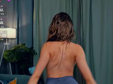 Foto porno tessiekhanponaphan ne arata tot la camera pe KUR.ro