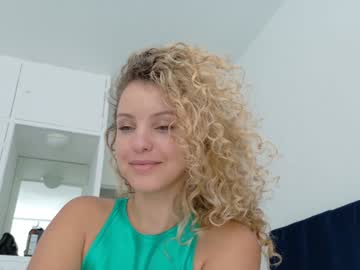 Foto porno Ganduri murdare cu theislandgirl pe KUR.ro