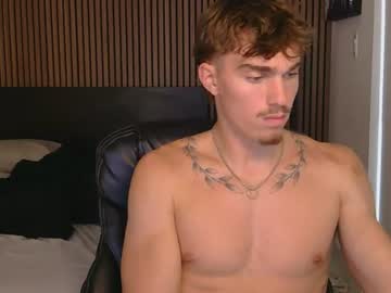 Foto porno Nebunii pe chat marca thenicoryder pe KUR.ro