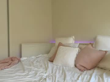Foto porno Discutii intime cu tiannaann pe KUR.ro