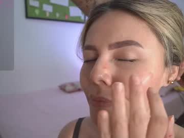 Foto porno Discutii intime cu tinacb pe KUR.ro