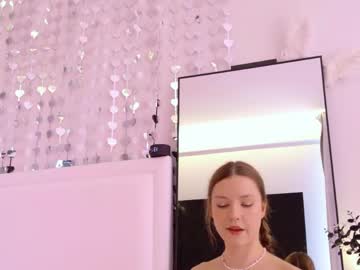 Foto porno Discutii intime cu tinyangelxx pe KUR.ro