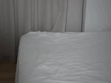 Foto porno tinyxstar ne arata tot la camera pe KUR.ro