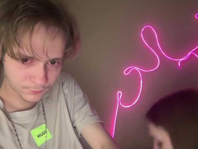 Foto porno titsDestroy2007 ne arata tot la camera pe KUR.ro