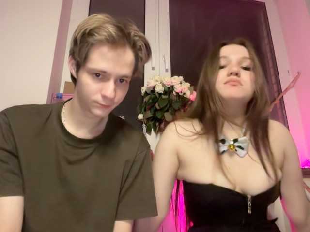 Foto porno titsDestroy2007 ne arata tot la camera pe KUR.ro