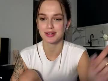 Foto porno Nebunii pe chat marca tootightwithbra pe KUR.ro