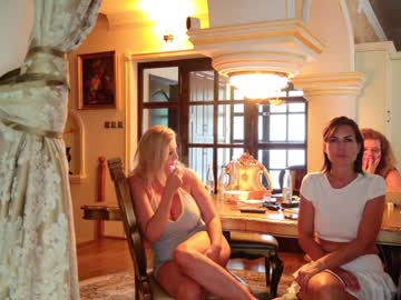 Foto porno tunderose descoperita pe video chat pe KUR.ro