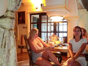 Foto porno tunderose descoperita pe video chat pe KUR.ro