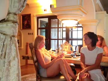 Foto porno tunderose descoperita pe video chat pe KUR.ro