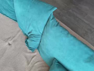 Foto porno twixsex descoperita pe video chat pe KUR.ro