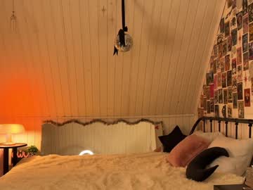 Foto porno Nebunii pe chat marca uwunikaa pe KUR.ro