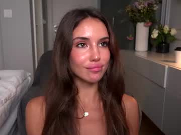 Foto porno Sex online cu valerieh pe KUR.ro