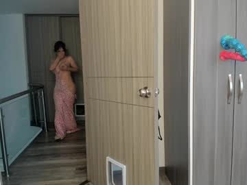 Foto porno Discutii intime cu vanandjuani pe KUR.ro