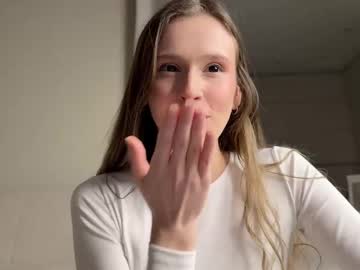 Foto porno vi_world vrea sex pe Chaturbate pe KUR.ro