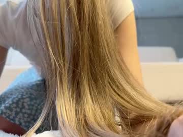 Foto porno vi_world vrea sex pe Chaturbate pe KUR.ro