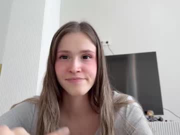 Foto porno vi_world vrea sex pe Chaturbate pe KUR.ro