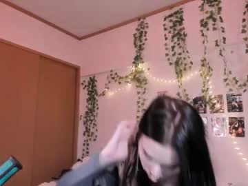 Foto porno Discutii intime cu vivian_qwerty pe KUR.ro