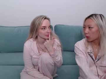 Foto porno Discutii intime cu vivianwinters pe KUR.ro