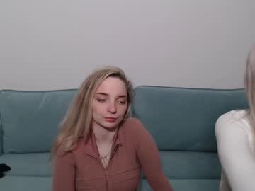 Foto porno Discutii intime cu vivianwinters pe KUR.ro