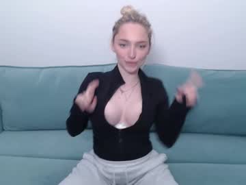 Foto porno Discutii intime cu vivianwinters pe KUR.ro