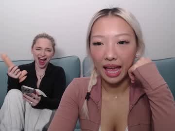 Foto porno Discutii intime cu vivianwinters pe KUR.ro