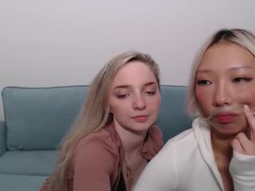 Foto porno Discutii intime cu vivianwinters pe KUR.ro