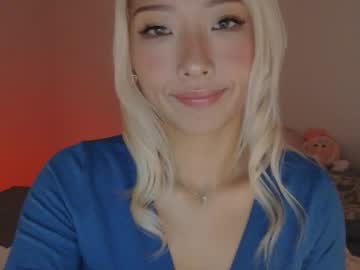 Foto porno Discutii intime cu vivianwinters pe KUR.ro