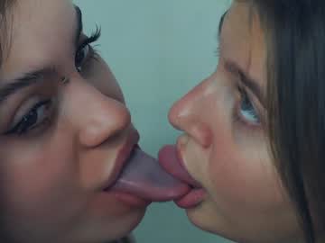 Foto porno Ce sexy este vivid_girls pe KUR.ro