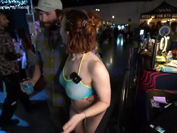 Foto porno vivid_whit ne arata tot la camera pe KUR.ro