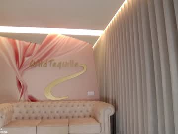 Foto porno wildtequilla se dezbraca la web pe Chaturbate pe KUR.ro