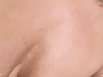 Foto porno wildtequilla se dezbraca la web pe Chaturbate pe KUR.ro