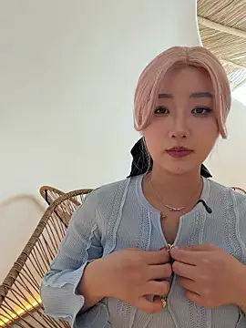 Foto porno winter11 se dezbraca la web pe StripChat pe KUR.ro