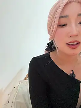 Foto porno winter11 se dezbraca la web pe StripChat pe KUR.ro